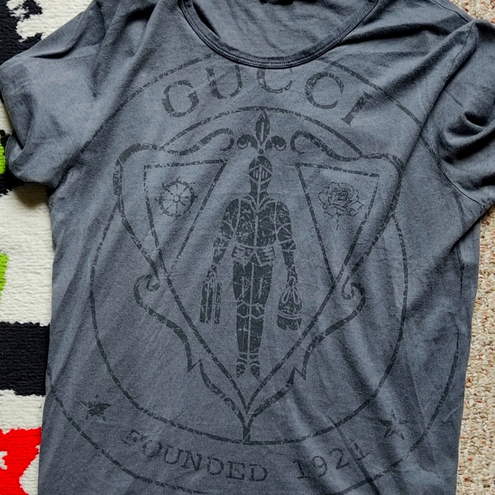 Gucci T-shirt authentic unisex